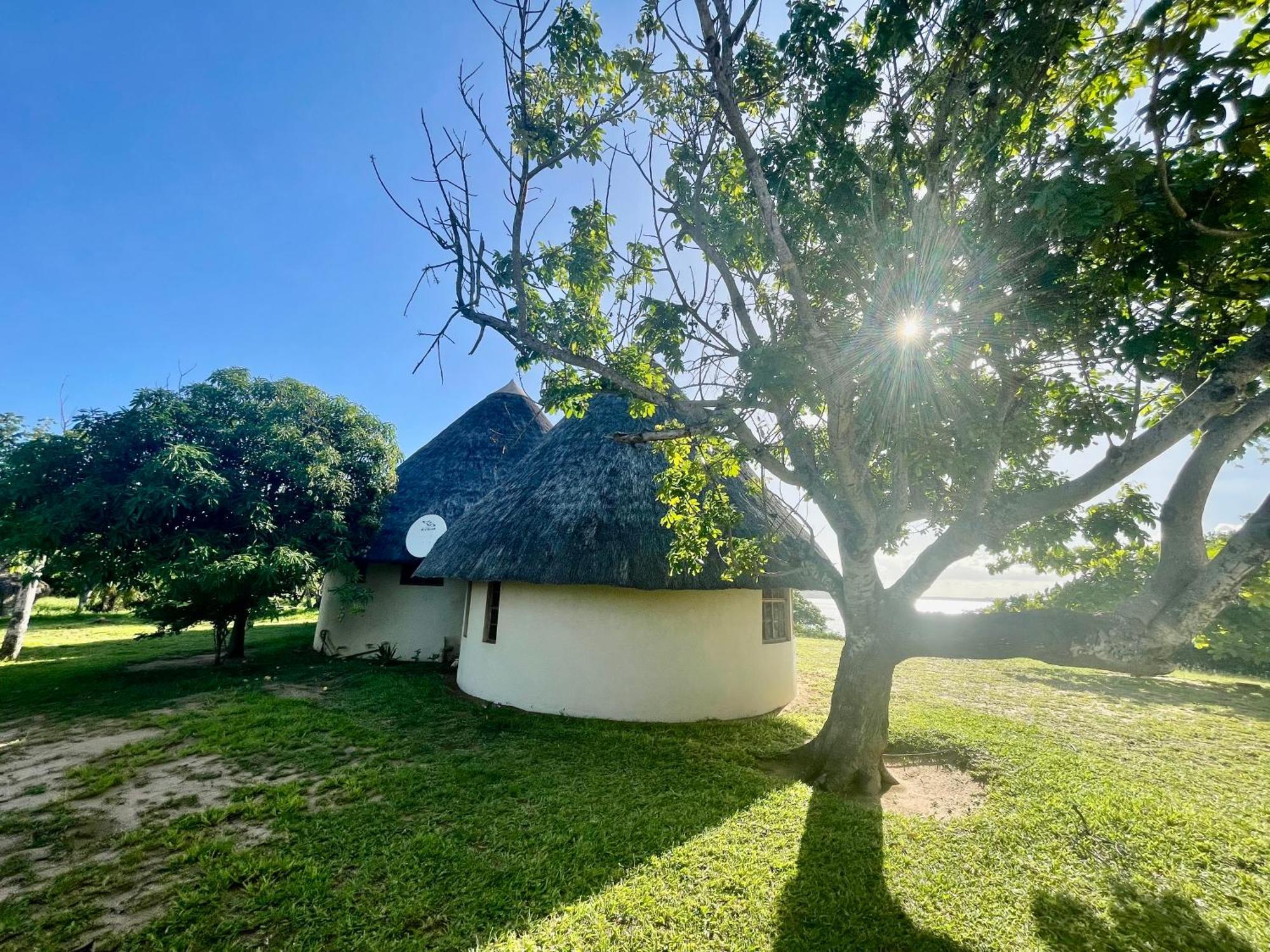 Nhambavale Lodge 치덴겔레 외부 사진